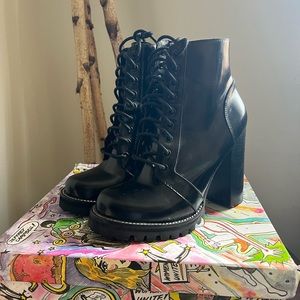 Jeffrey Campbell legion black box boot.